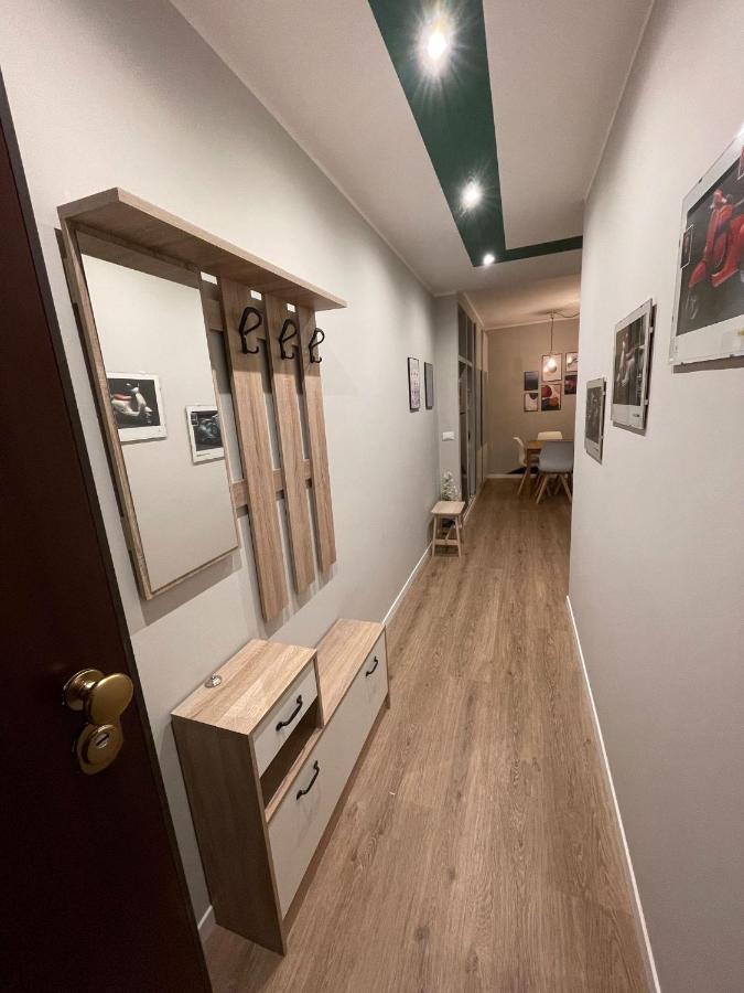 Hello - Modern Studio In Downtown Garden Apartment ตูริน ภายนอก รูปภาพ